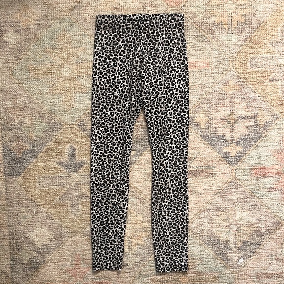 FREE with Any Kids Purchase!! Old Navy Cheetah Print Full Length Leggings - Picture 1 of 4